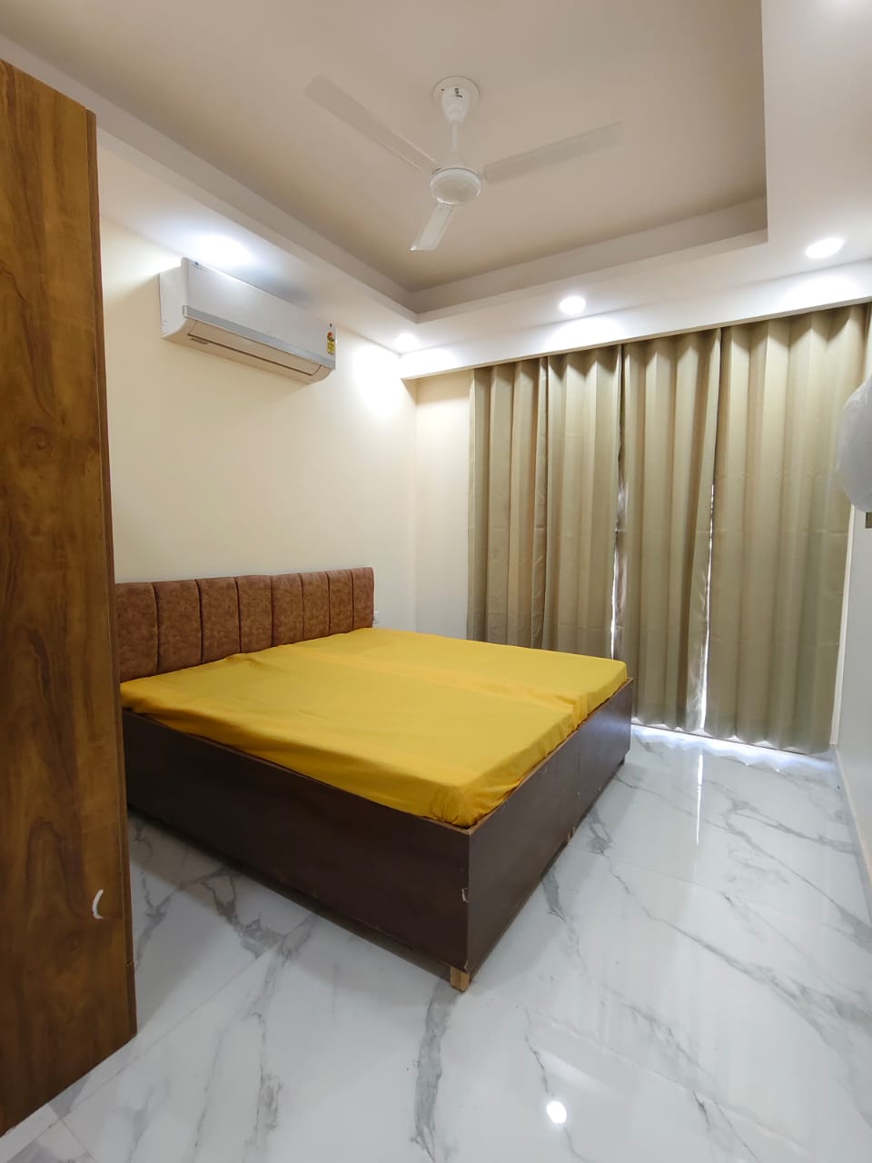 1 BHK Builder Floor For Rent in H Block 