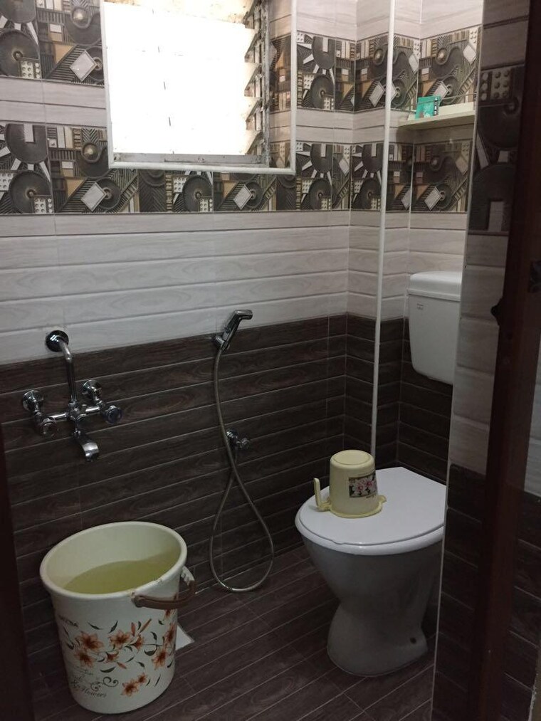 Bathroom, koyambedu 2 Bedroom 1000 Sq.Ft. Apartment In Koyambedu Chennai 9461255