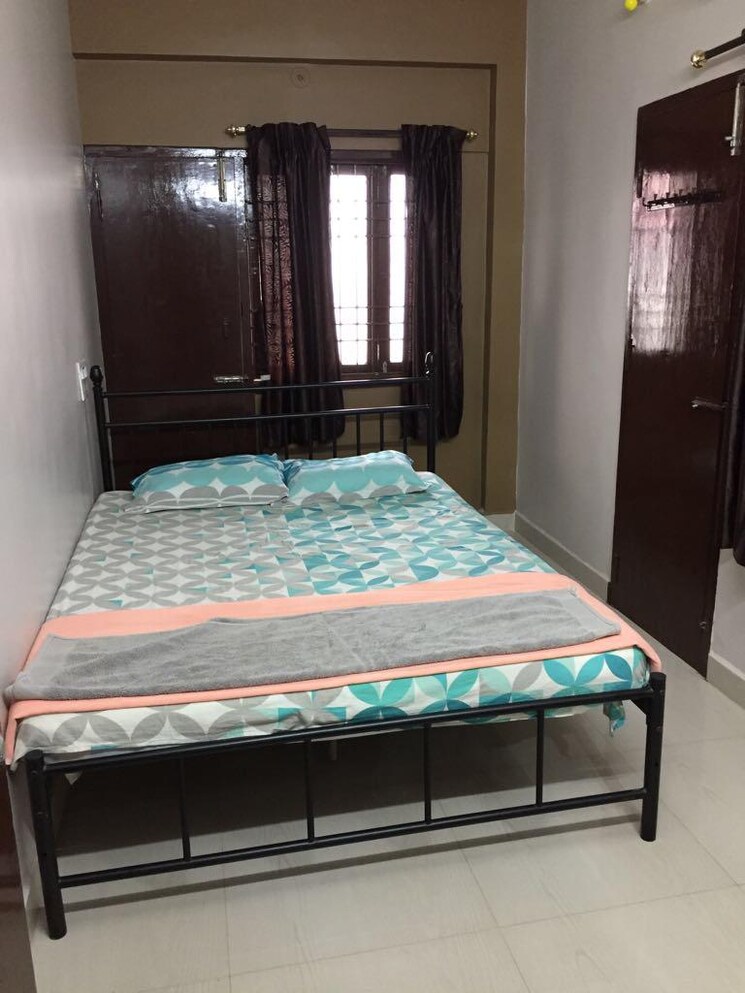 Bedroom, koyambedu 2 Bedroom 1000 Sq.Ft. Apartment In Koyambedu Chennai 9461255