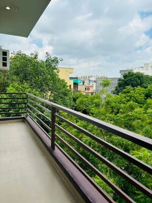 Balcony in 1 BHK Builder Floor at Sector 46 – for Rent