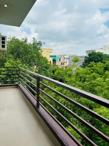 Balcony in 1 BHK Builder Floor at Sector 46 – for Rent