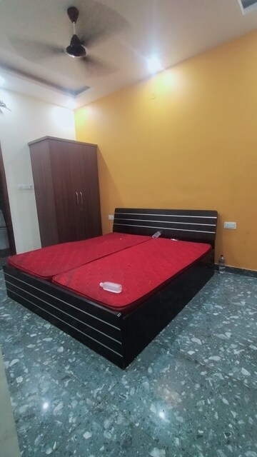 Room in  Pg at Gomti Nagar – for Rent