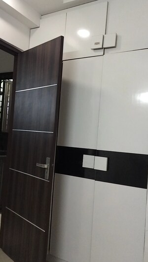 Furnished Amenities in 2 BHK Builder Floor at ABCZ East Sapphire, Sector 45 – for Rent