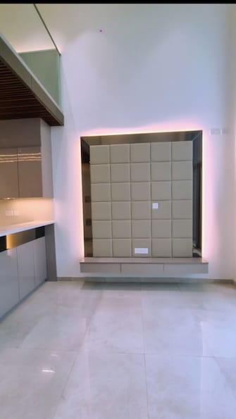https://img.squareyards.com/secondaryPortal/IN_638988006085320238-151125105008508.jpg Cover Image