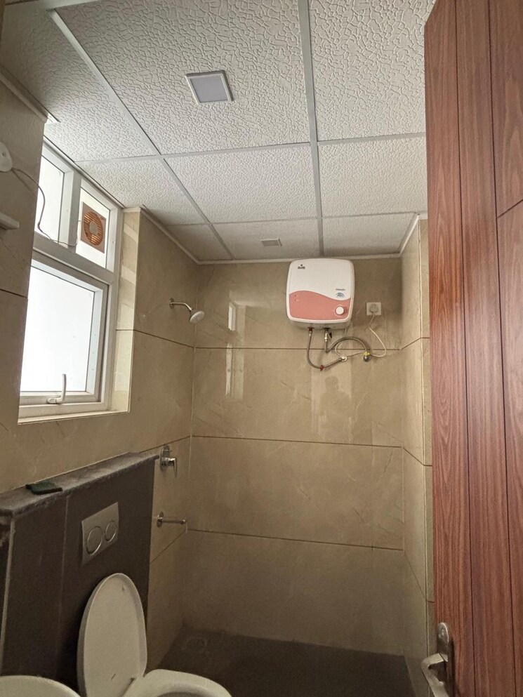 Bathroom, allwin-el-spazia 3 Bedroom 1638 Sq.Ft. Apartment In Sanauli Zirakpur 9461332