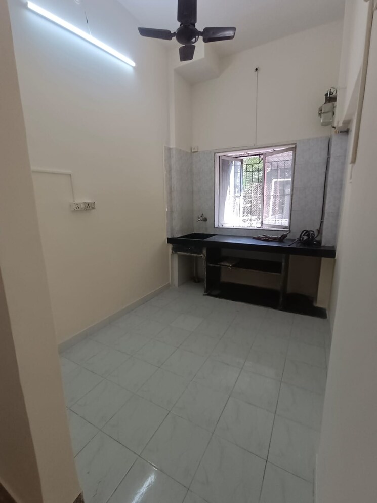 Bathroom, classic-view-apartments 1 Bedroom 420 Sq.Ft. Apartment In Dahisar West Mumbai 9461354