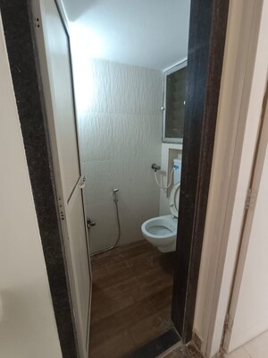 Bathroom in 1 BHK Apartment at Classic View Apartments, Dahisar West – for Rent