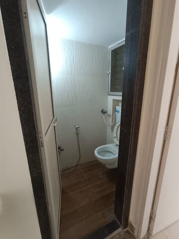 Bathroom in 1 BHK Apartment at Classic View Apartments, Dahisar West – for Rent