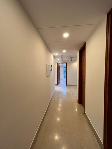 Building Lobby in 3 BHK Builder Floor at Sushant Lok I – for Rent