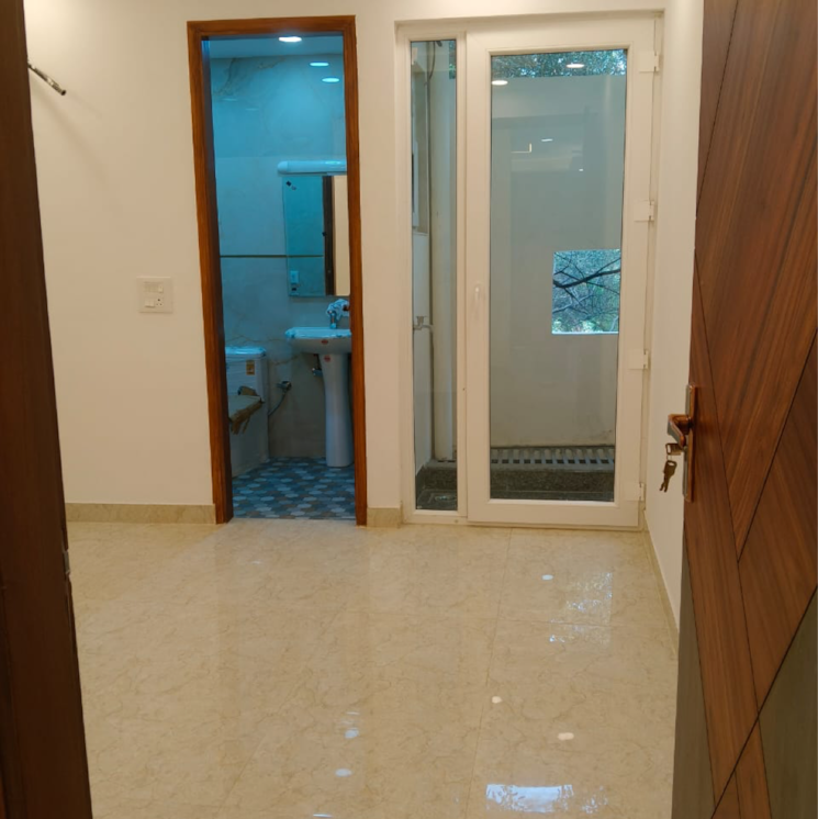 Room, chattarpur 4 Bedroom 1500 Sq.Ft. Builder Floor In Chattarpur Delhi 9461396