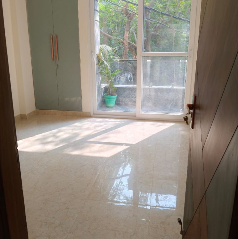 Room, chattarpur 4 Bedroom 1500 Sq.Ft. Builder Floor In Chattarpur Delhi 9461396