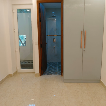 Room in 4 BHK Builder Floor at Chattarpur – for Sale