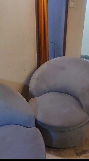 Furnished Amenities in 2 BHK Apartment at Thane West – for Rent