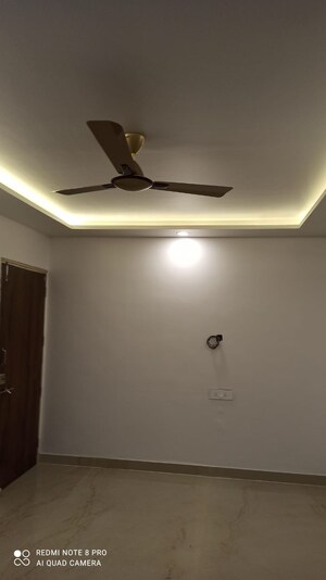 Room in 2 BHK Apartment at Vishaldeep Residency, Chandan Nagar – for Rent