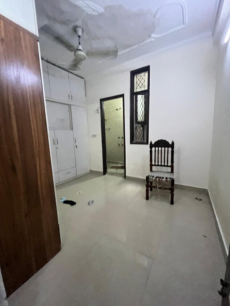 Room, saket 2 Bedroom 850 Sq.Ft. Builder Floor In Saket Delhi 9461446