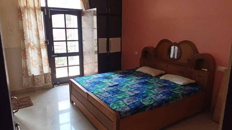 Bedroom, maya-garden-city 3 Bedroom 1800 Sq.Ft. Apartment In Lohgarh Zirakpur 9461441