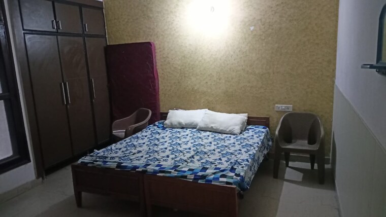 Bedroom, maya-garden-city 3 Bedroom 1800 Sq.Ft. Apartment In Lohgarh Zirakpur 9461441