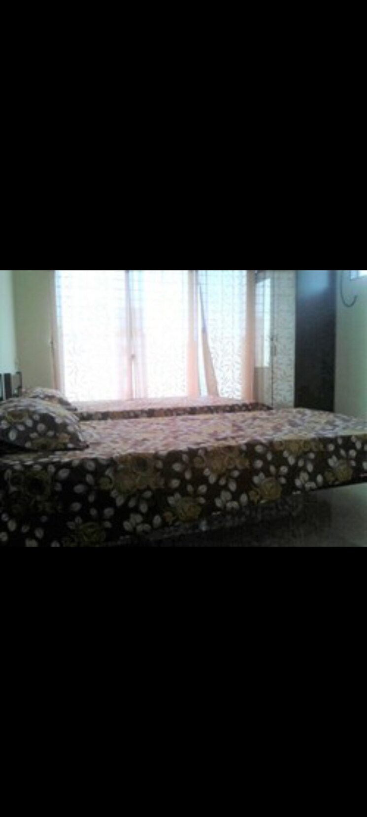 Room, malad west Pg For Boys In Malad West 9461449