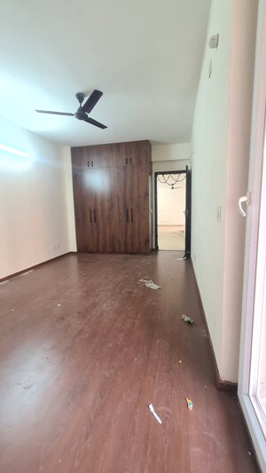 Furnished Amenities in 3 BHK Apartment at 3C Orris Greenopolis, Sector 89 – for Rent