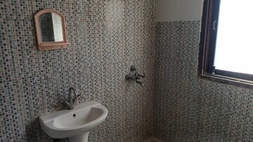 Bathroom in 3 BHK Apartment at Prabhat Enclave Ghazipur, Ghazipur – for Rent