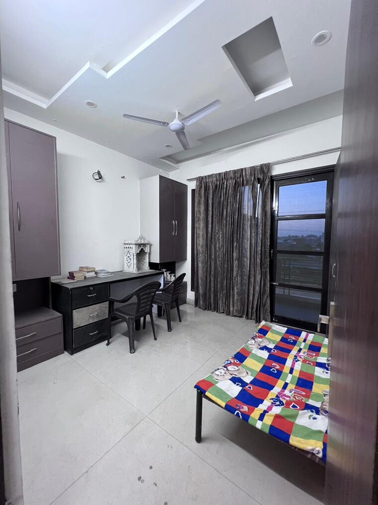 Bedroom, aura-homes 3 Bedroom 1800 Sq.Ft. Apartment In Patiala Road Zirakpur 9461498