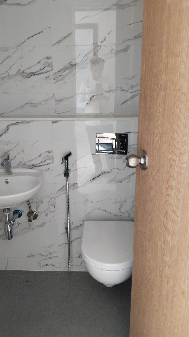 Bathroom, lodha-codename-premier 2 Bedroom 572 Sq.Ft. Apartment In Dombivli East Thane 9461606