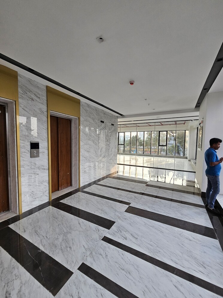 undefined, 99-avenue Commercial Shop 518 Sq.Ft. In Lulla Nagar Pune 9461636