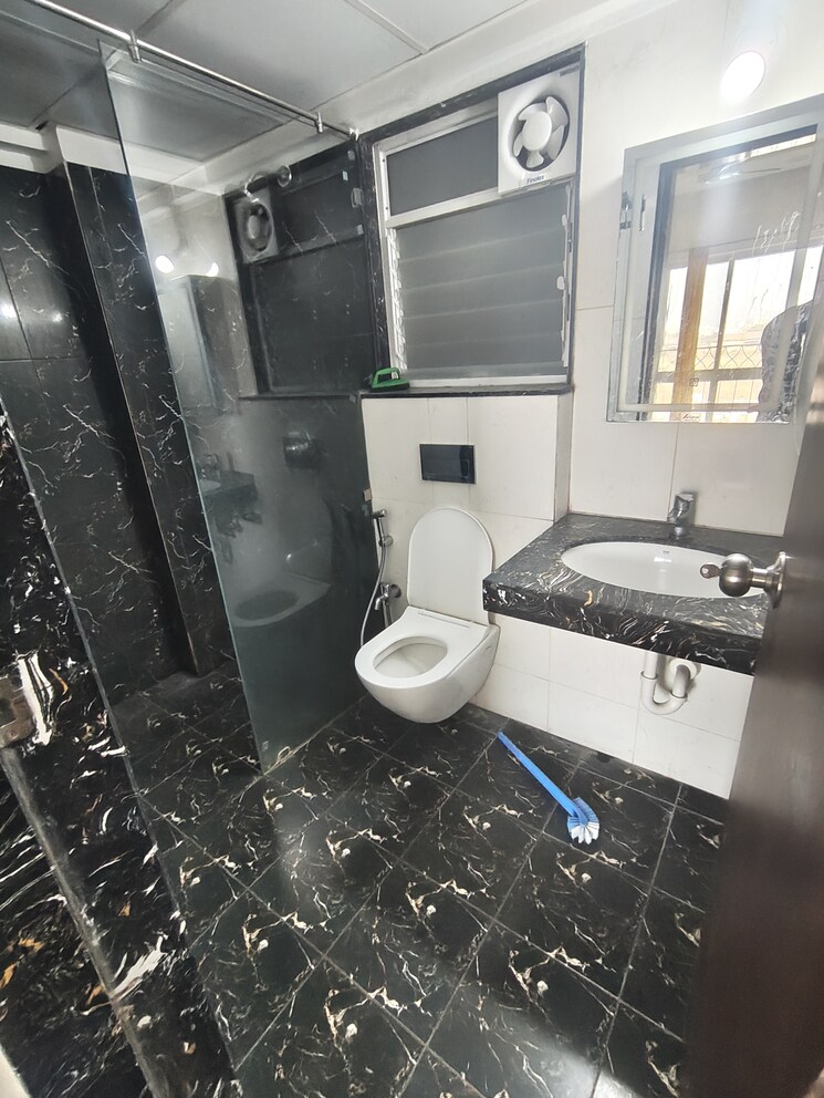 Bathroom, gera-world-of-joy 3 Bedroom 950 Sq.Ft. Apartment In Kharadi Pune 9461645