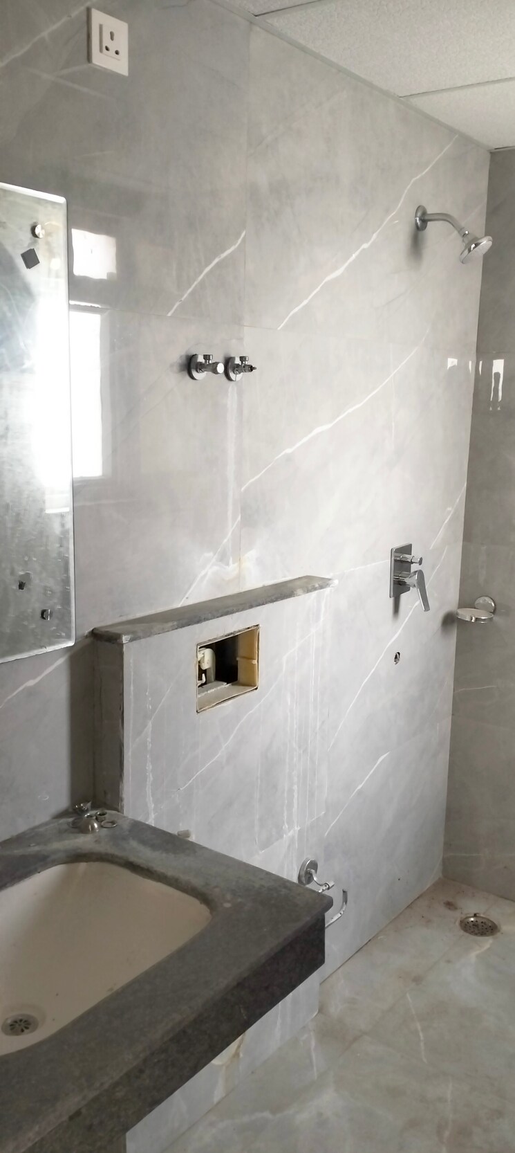 Bathroom, rishita-manhattan 4 Bedroom 2506 Sq.Ft. Apartment In Gomti Nagar Lucknow 9461631