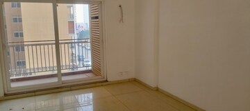 Room in 4 BHK Apartment at Rishita Manhattan, Gomti Nagar – for Sale