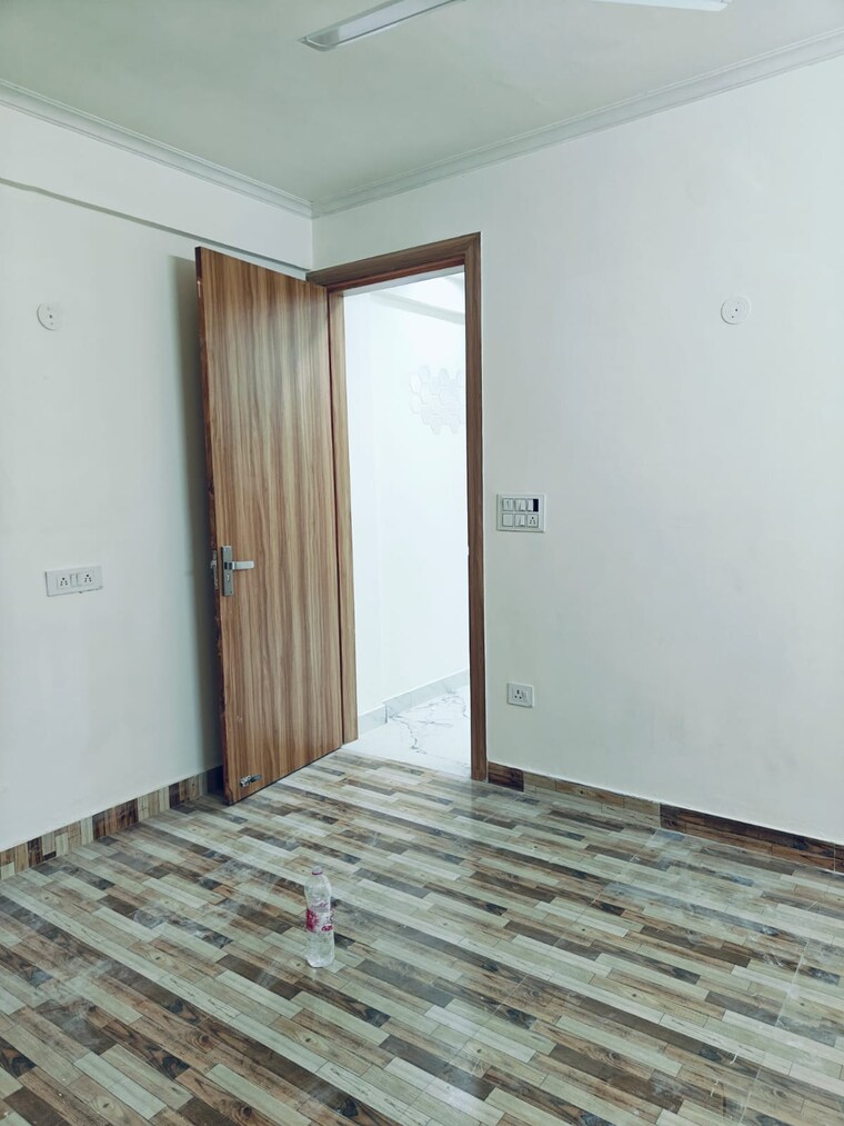 Living Room, freedom fighters enclave 1 Bedroom 450 Sq.Ft. Builder Floor In Freedom Fighters Enclave Delhi 9461649