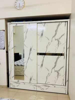 Furnished Amenities in 3 BHK Apartment at Jangid Galaxy, Ghodbunder Road – for Rent