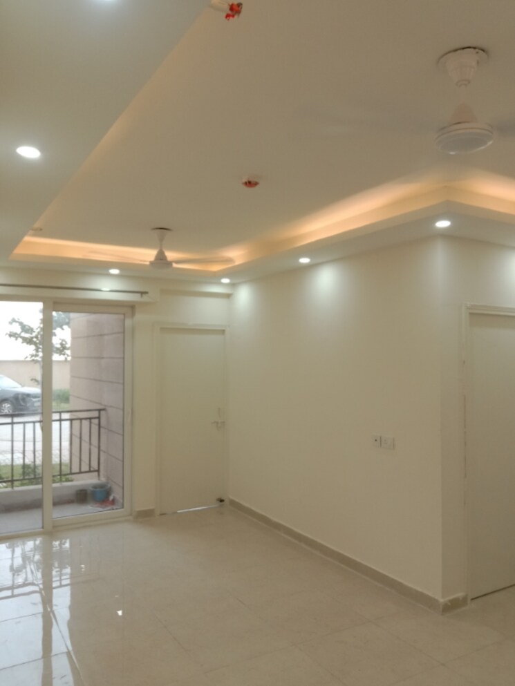 Room, signature-global-prime 2 Bedroom 800 Sq.Ft. Apartment In Sector 63a Gurgaon 9461696