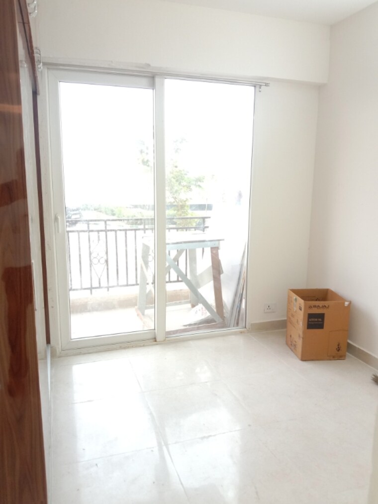 Room, signature-global-prime 2 Bedroom 800 Sq.Ft. Apartment In Sector 63a Gurgaon 9461696