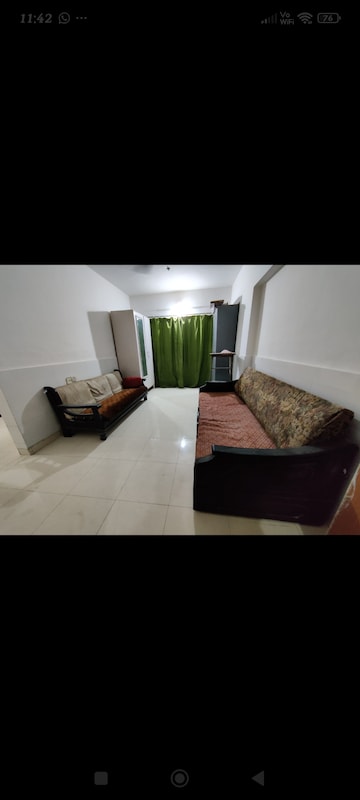  Pg For Rent in Kandivali East