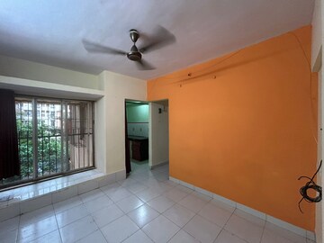 Room in 3 BHK Apartment at Vijay Orovia, Ghodbunder Road – for Rent