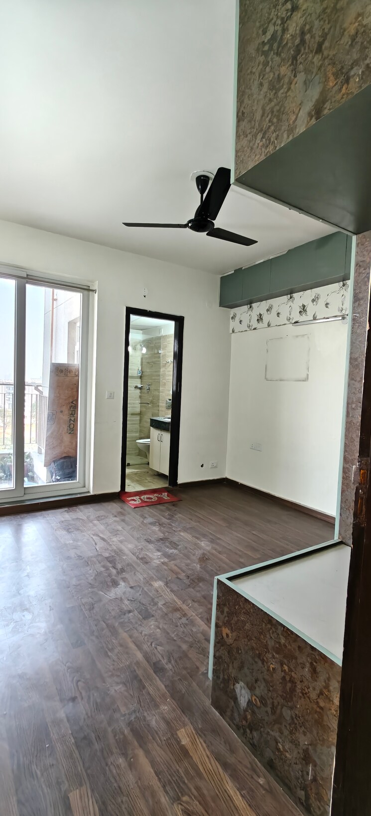 Room, bptp-discovery-park 3 Bedroom 1625 Sq.Ft. Apartment In Sector 80 Faridabad 9461707