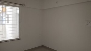 Room in 2 BHK Apartment at Kharadi – for Rent