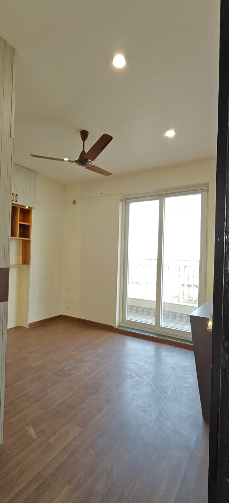 Room, bptp-discovery-park 3 Bedroom 1625 Sq.Ft. Apartment In Sector 80 Faridabad 9461707