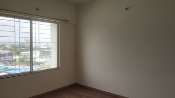 Room in 2 BHK Apartment at Kharadi – for Rent