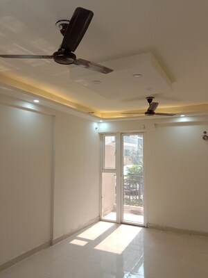 Bedroom in 2 BHK Apartment at Signature Global Prime, Sector 63a – for Rent