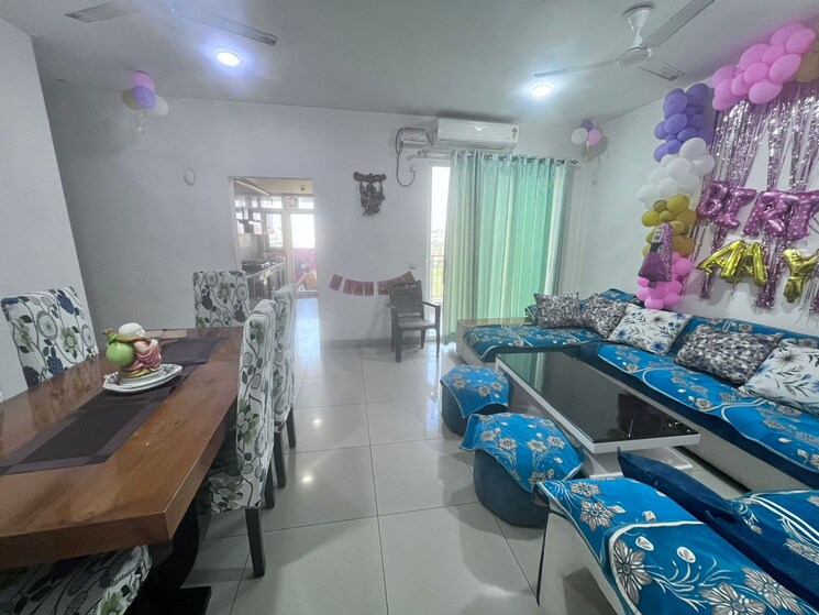 Living Room, emaar-palm-gardens 3 Bedroom 1720 Sq.Ft. Apartment In Sector 83 Gurgaon 9461739