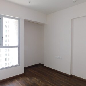 Room in 2 BHK Apartment at Piramal Vaikunth, Ashok Nagar – for Sale