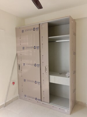 Furnished Amenities in 2 BHK Apartment at Signature Global Prime, Sector 63a – for Rent