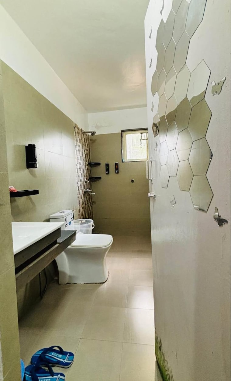 Bathroom, lodha-quality-home-tower-2 2 Bedroom 590 Sq.Ft. Apartment In Majiwada Thane 9461758