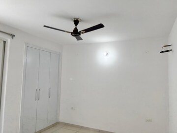 Room in 3 BHK Apartment at Motiaz Royal Citi, Ambala Highway – for Rent