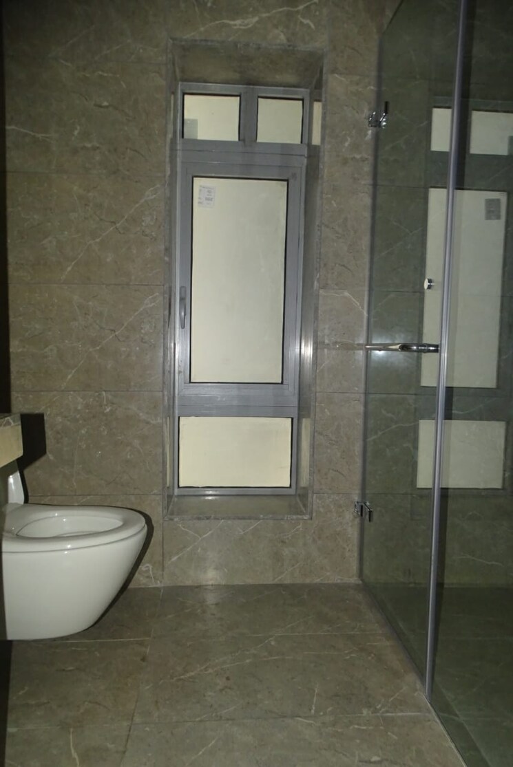Attached Bathroom, oberoi-realty-esquire 4 Bedroom 2000 Sq.Ft. Apartment In Goregaon East Mumbai 9461780