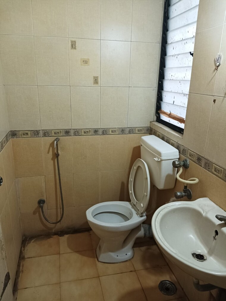 Bathroom, kharadi 2 Bedroom 1010 Sq.Ft. Apartment In Kharadi Pune 9461770