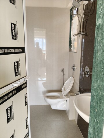 Bathroom in 2 BHK Apartment at Mohan Mahal, Panch Pakhadi – for Rent