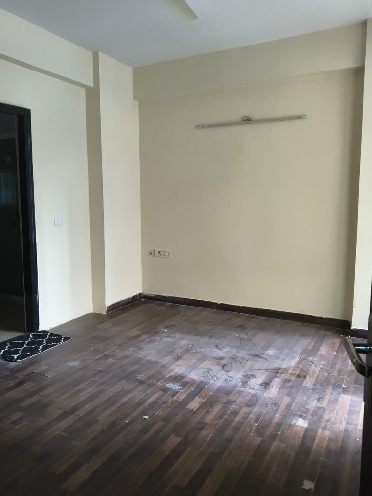 Room, prateek-laurel-phase-ii 2.5 Bedroom 1135 Sq.Ft. Apartment In Sector 120 Noida 9461862